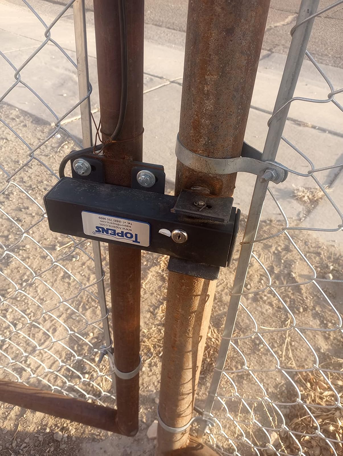 ET24 Electric Gate Lock for Swing Gate in real life