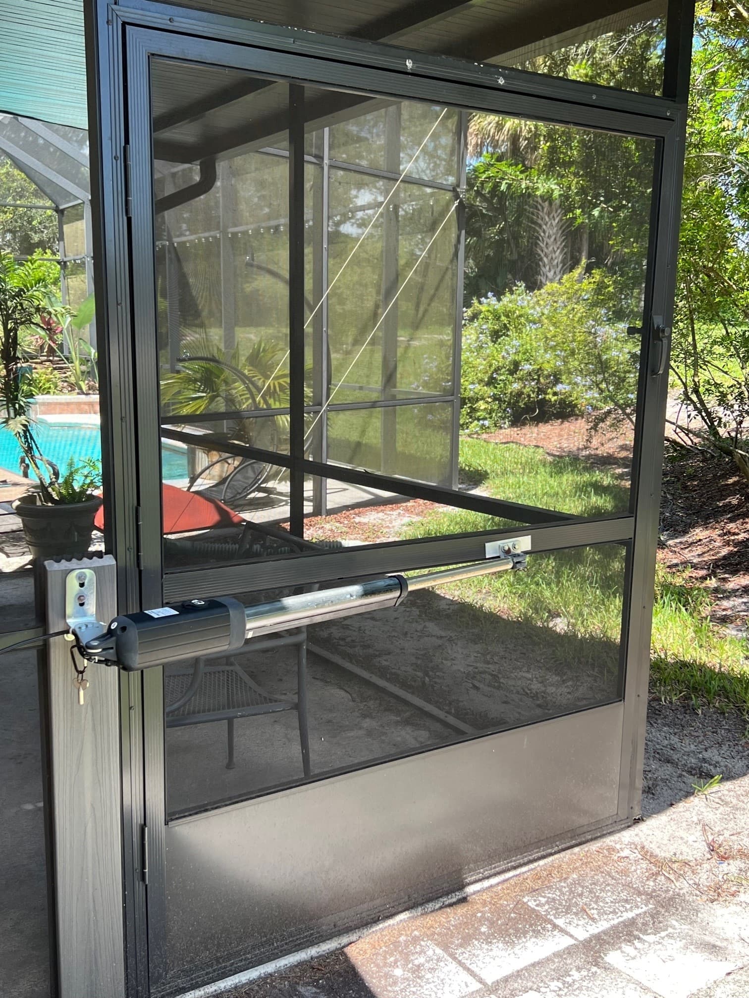 A3S Solar Single Swing Gate Opener in real life