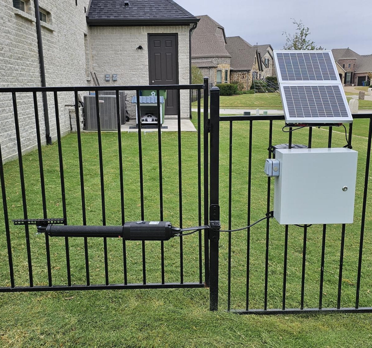 A3S Solar Single Swing Gate Opener in real life