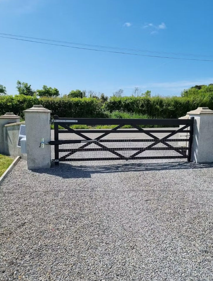 A5S Solar Single Swing Gate Opener in real life