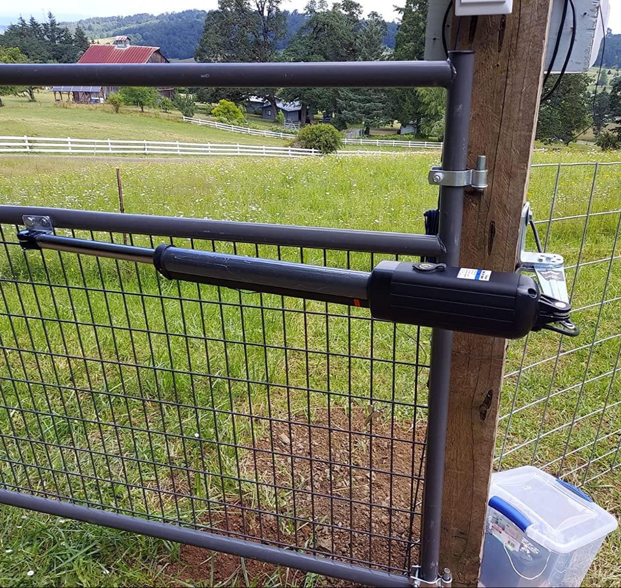 A8 Heavy Duty Single Swing Gate Opener in real life