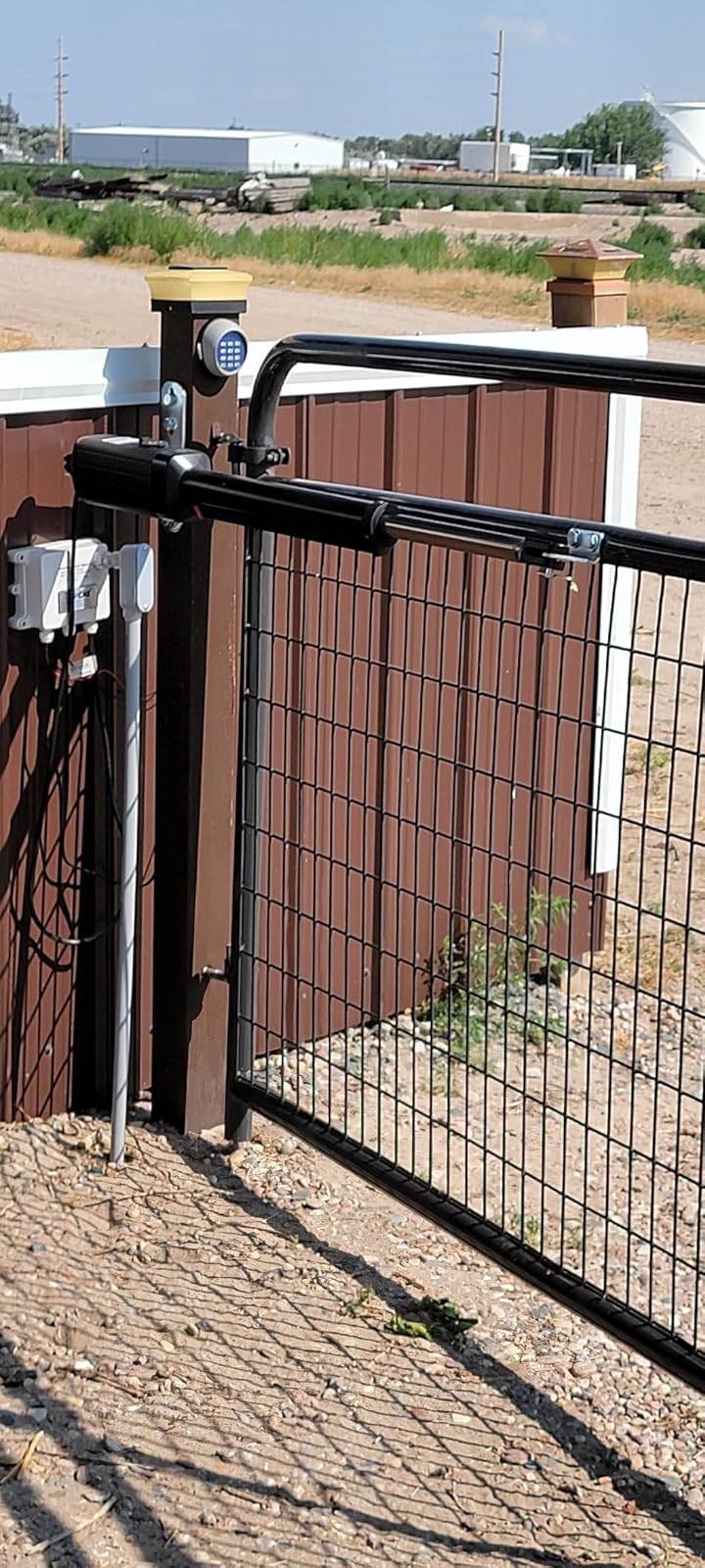 A8 Heavy Duty Single Swing Gate Opener in real life