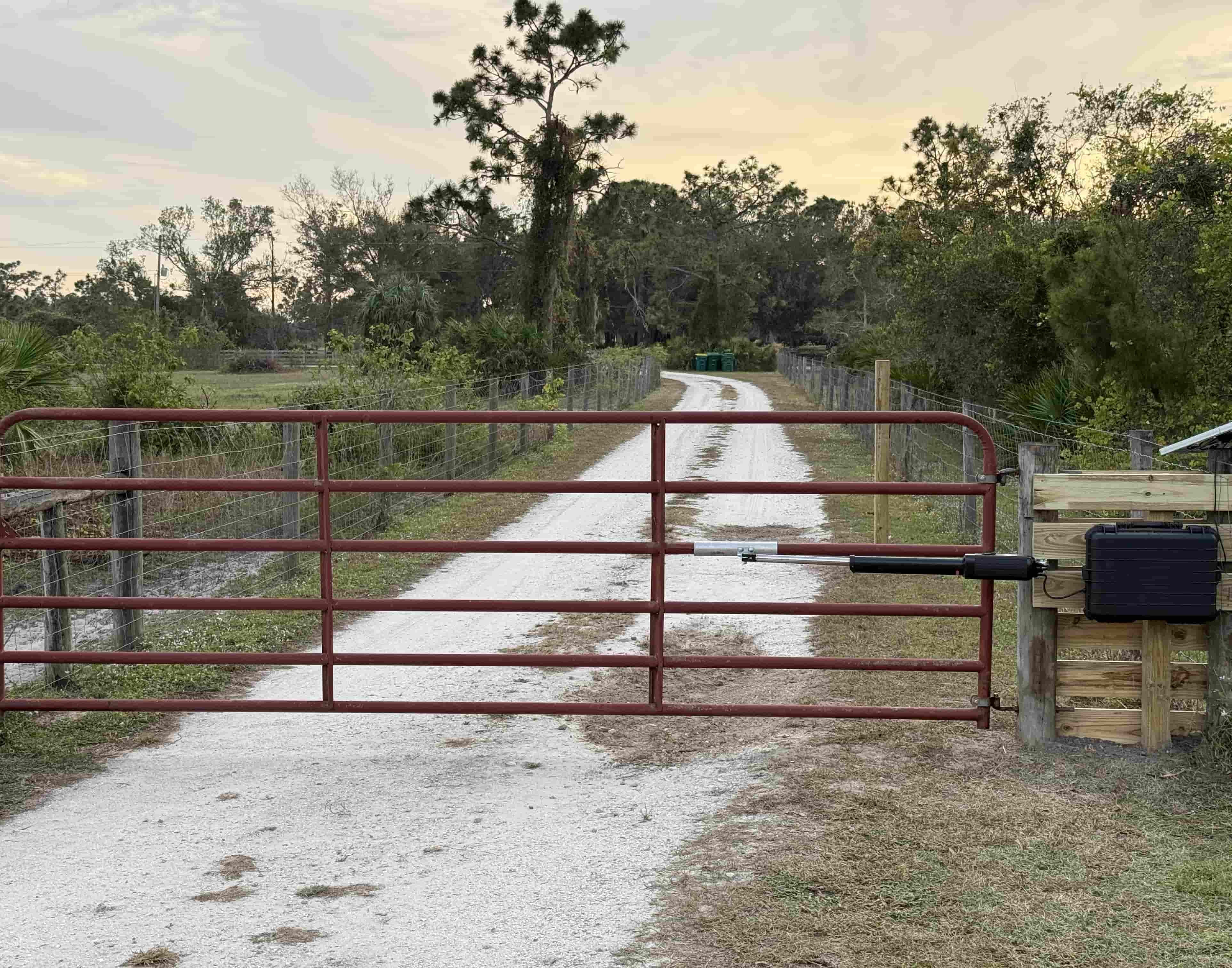 A8131 Heavy Duty Single Swing Gate Opener in real life