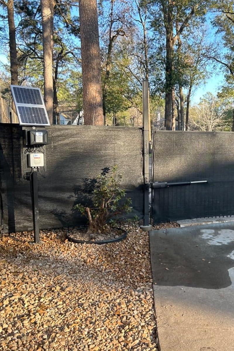 AD8S Heavy Duty Solar Dual Swing Gate Opener in real life