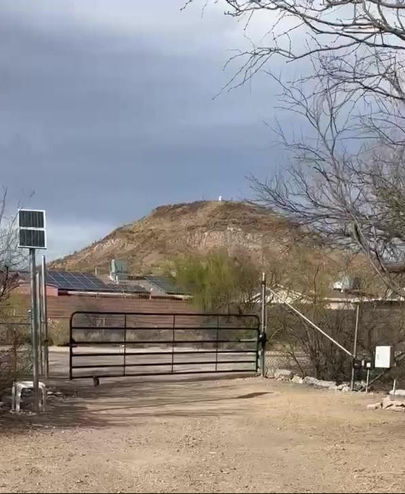 AT6131S Solar Single Swing Gate Opener in real life