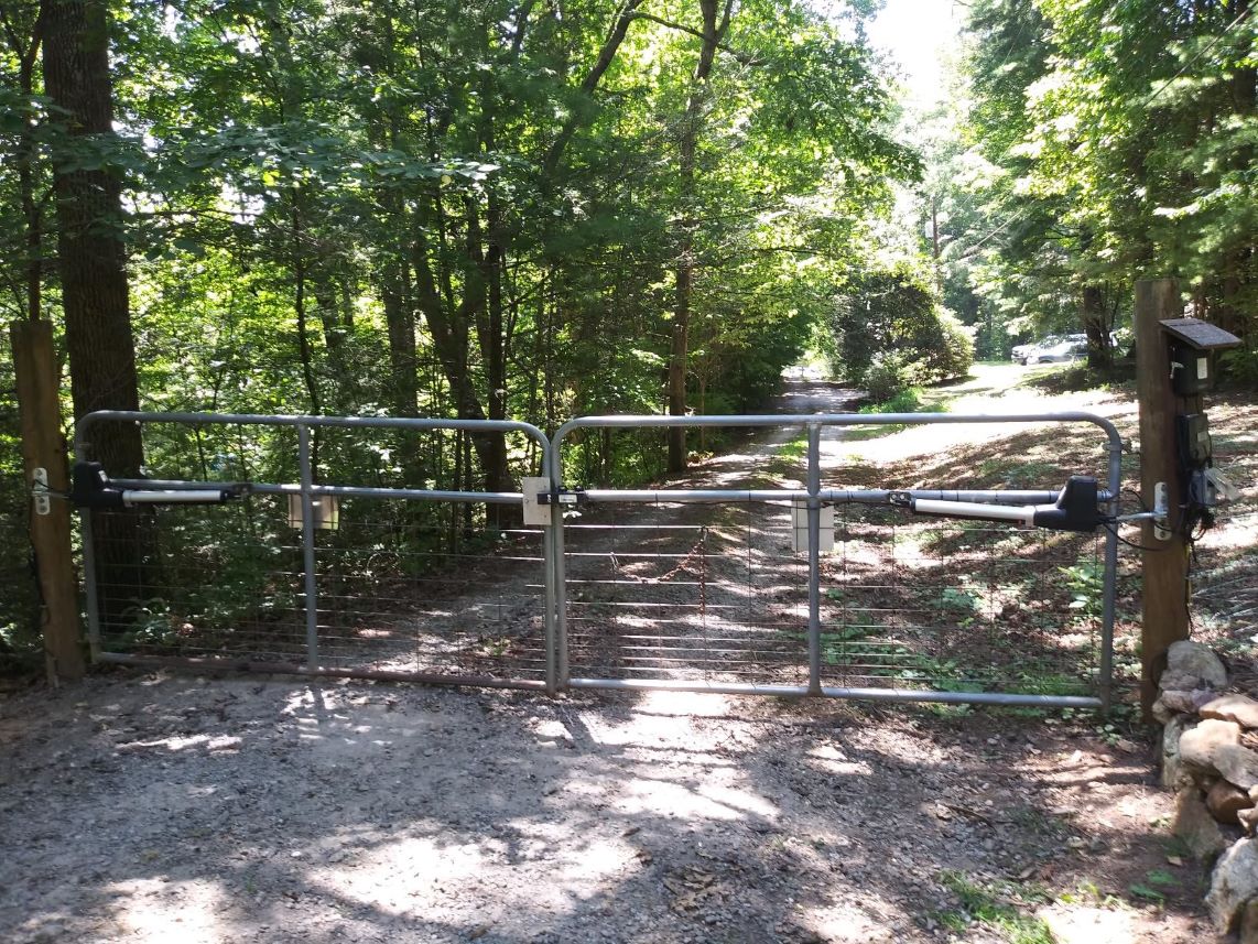 AT6132S Solar Dual Swing Gate Opener in real life
