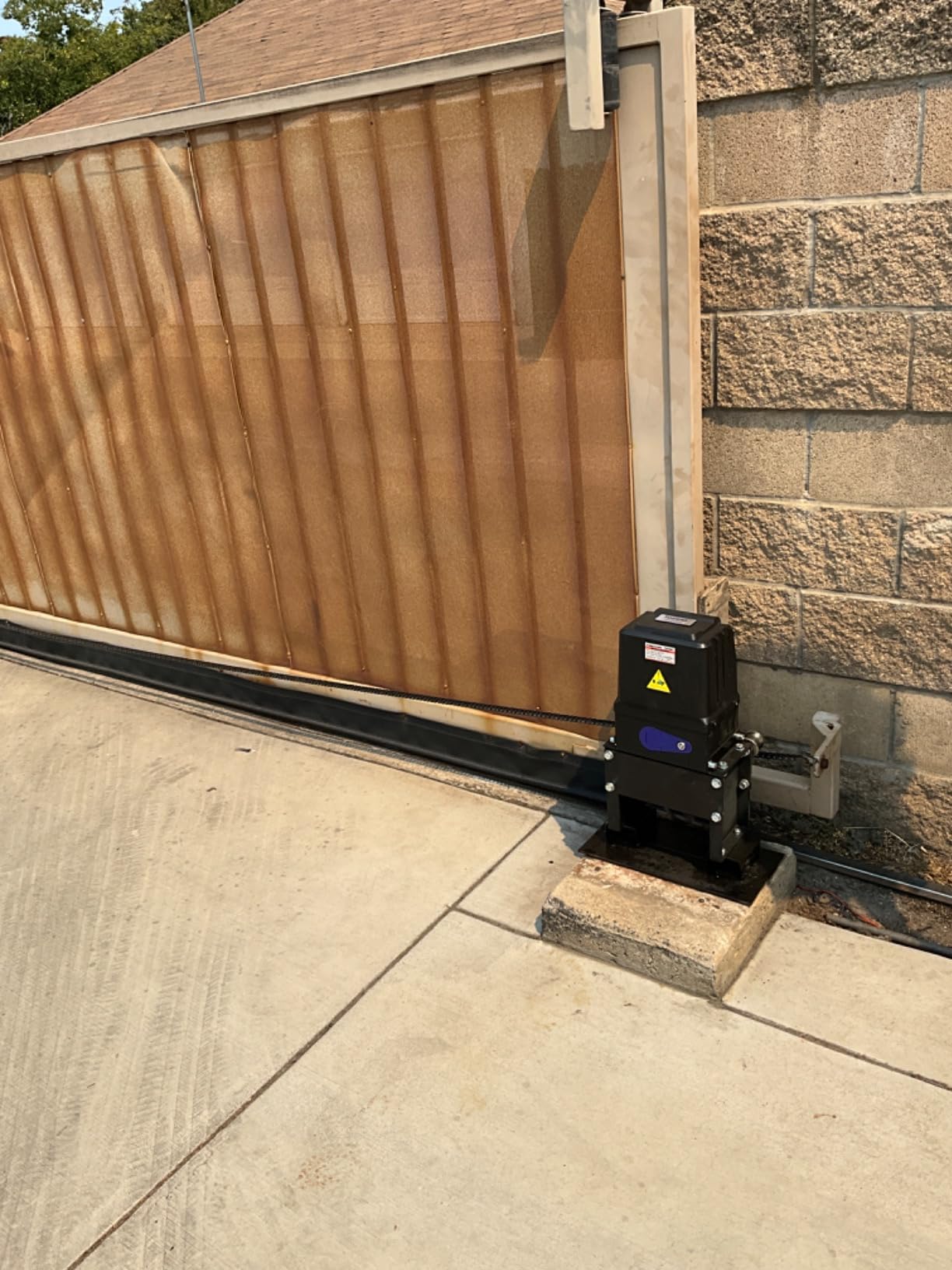CK2500 Sliding Gate Opener in real life