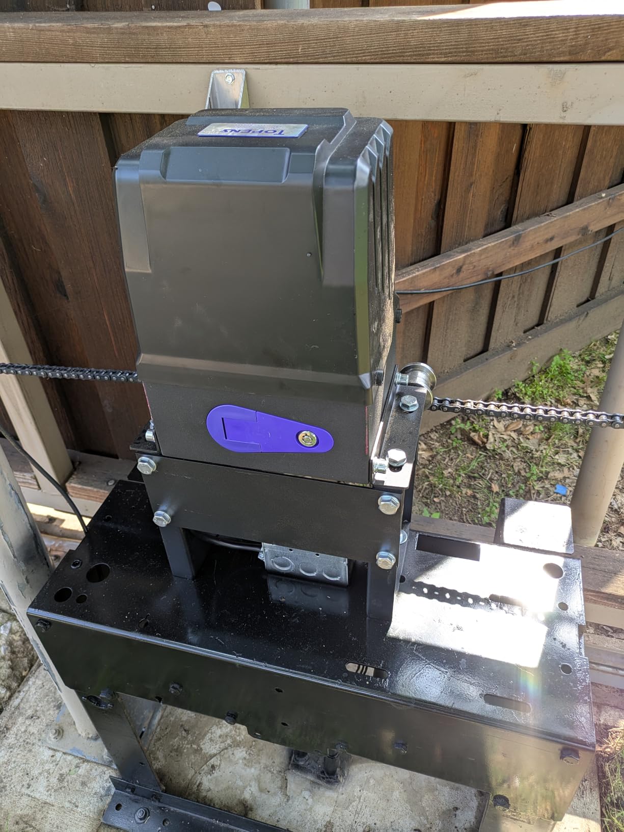 CK2500 Sliding Gate Opener in real life