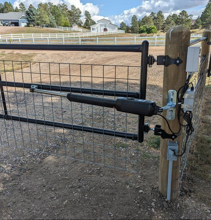 PW802 Heavy Duty Dual Swing Gate Opener in real life