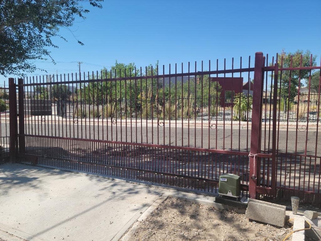RK700T Sliding Gate Opener in real life
