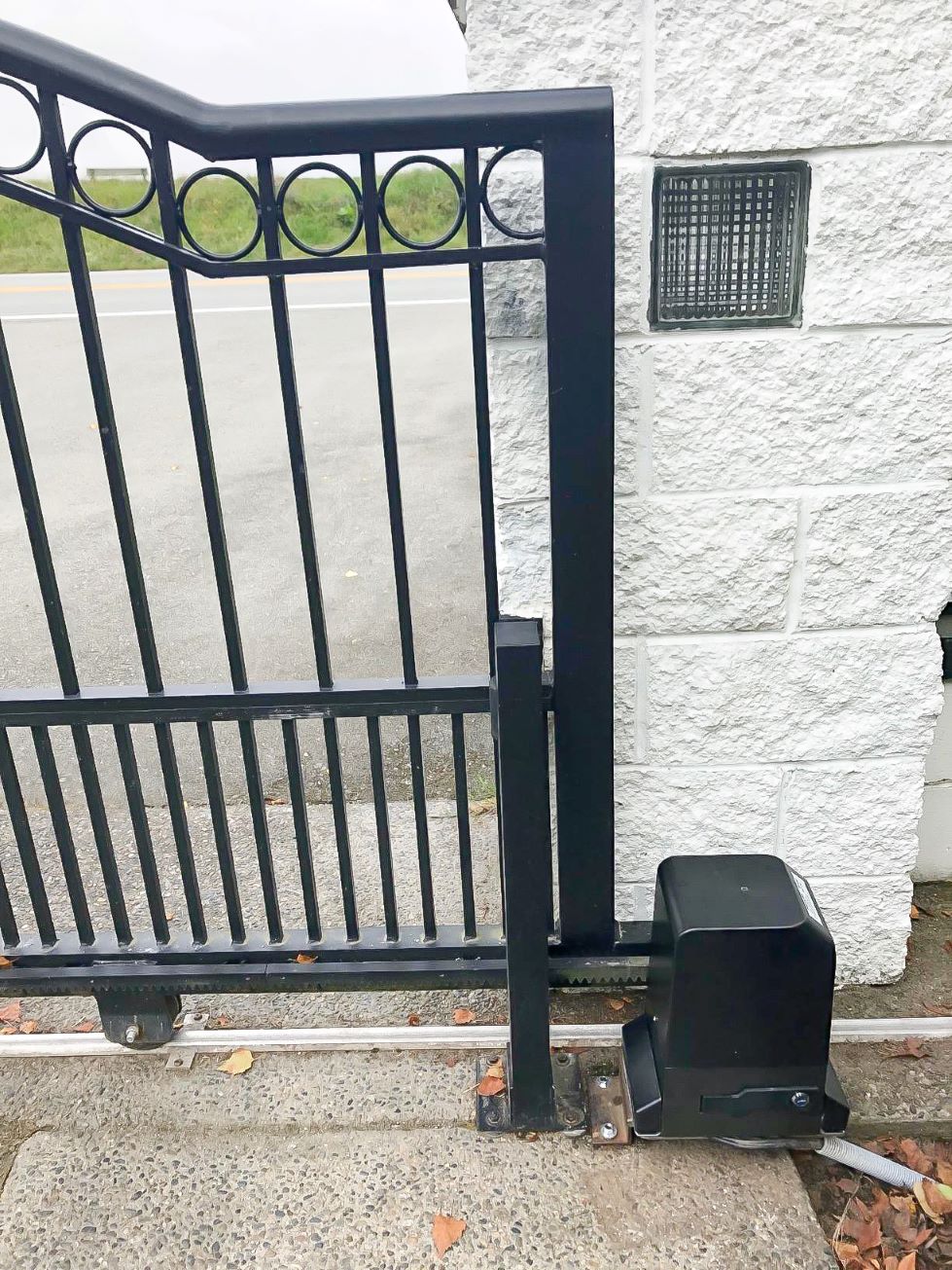 RK990T Sliding Gate Opener in real life
