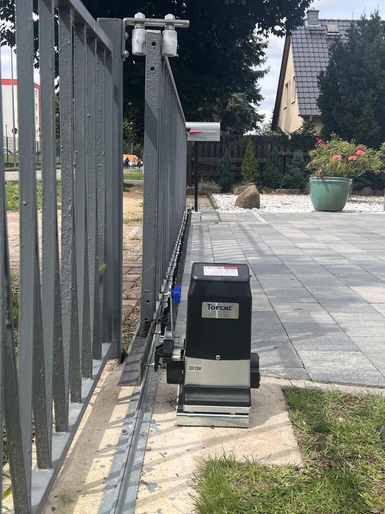 RK1200T Sliding Gate Opener in real life