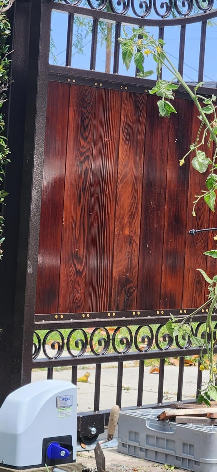 RK500T Sliding Gate Opener in real life