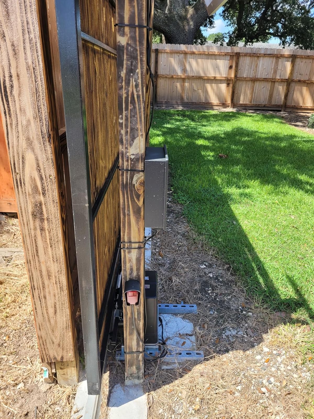 TRF3 Retro Reflective Beam Sensor for Gate Opener in real life